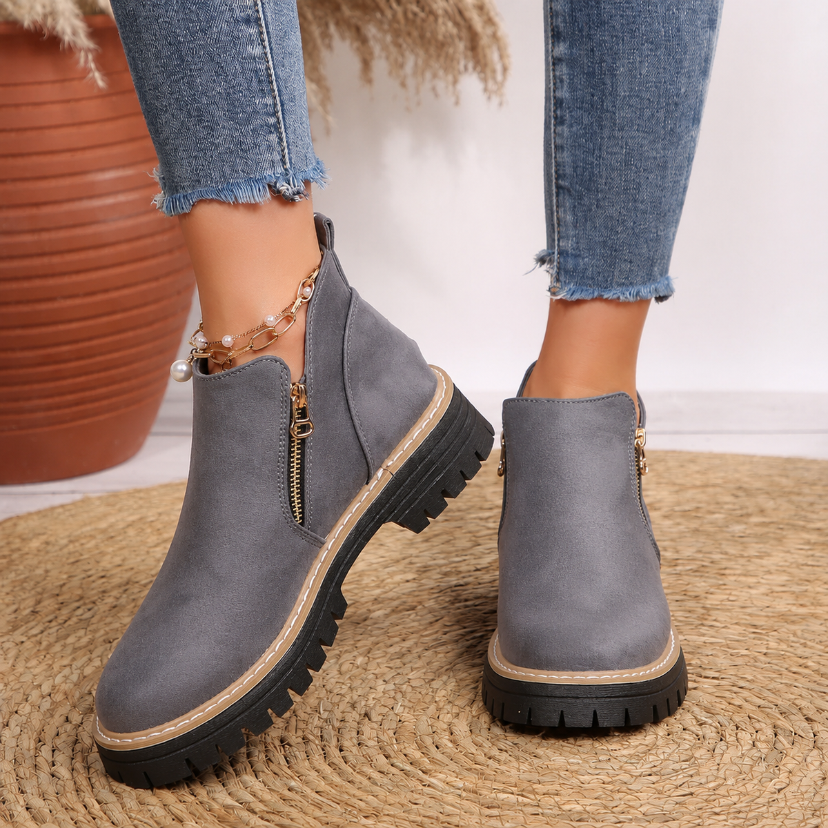 Alessia - Women's Ankle Boots
