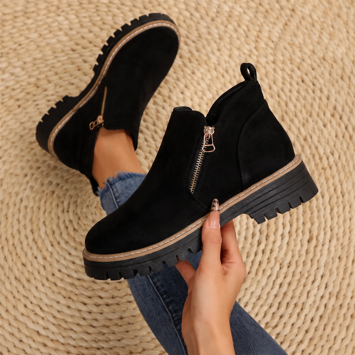 Alessia - Women's Ankle Boots